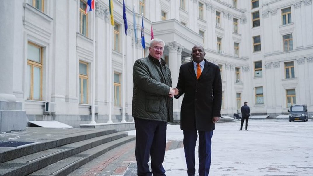 Міністри закордонних справ України Андрій Сибіга (ліворуч) та Великої Британії Девід Ламмі, Київ, 5 лютого 2025 року