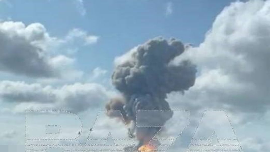 Стовп диму внаслідок вибуху і пожежі на пороховому заводі в Рязанській області