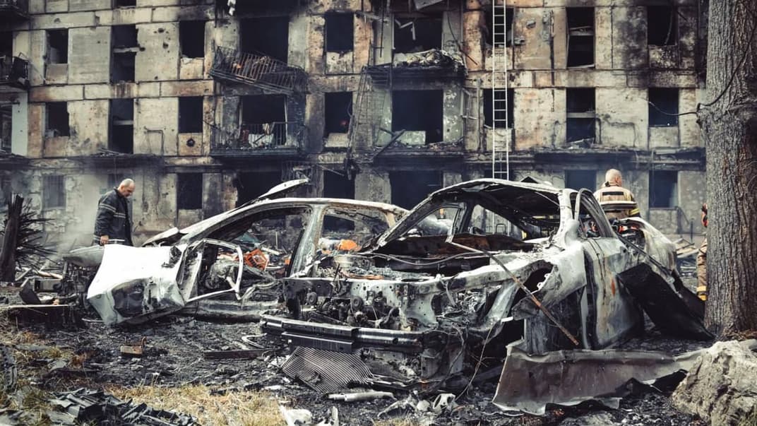 Последствия российского удара по многоэтажке в Кривом Роге, 13 июня 2023 года