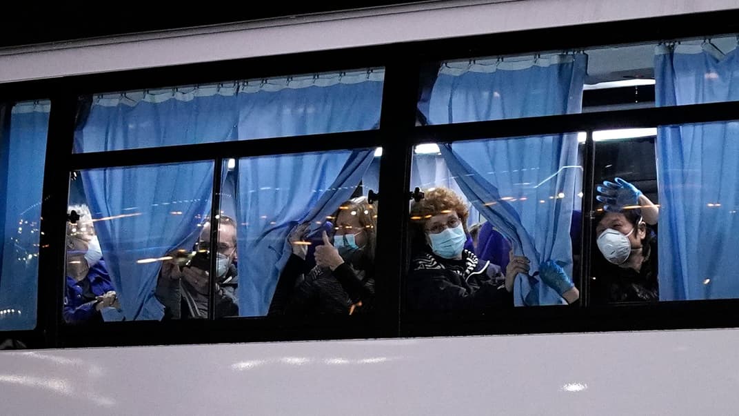 С лайнера Diamond Princess эвакуируют американских пассажиров, 17 февраля 2020 года