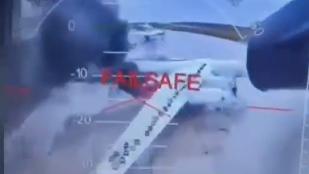 Пожар на одном из российских аэродромов, которые атаковала СБУ