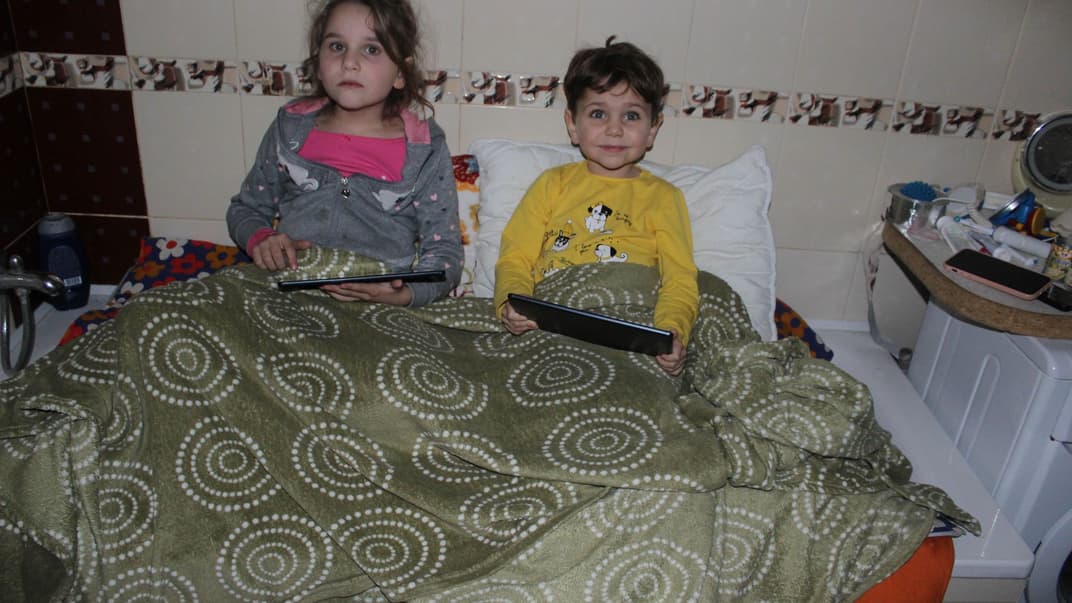 Будні дітей під час постійних обстрілів Гостомеля