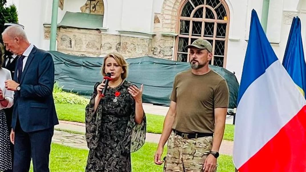 Оксану Забужко та Олега Сенцова нагородили Орденом Почесного легіону