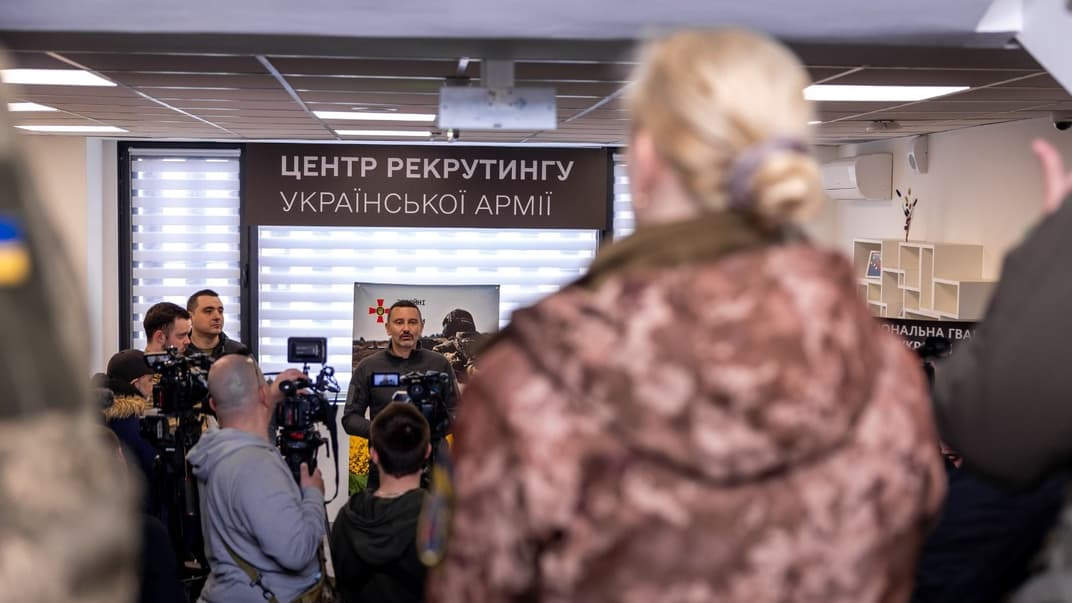 В Днепре открылся центр рекрутинга в ВСУ