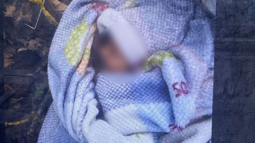 На Тернопільщині біля лікарні знайшли новонароджену дитину На Тернопільщині біля лікарні знайшли новонароджену дитину