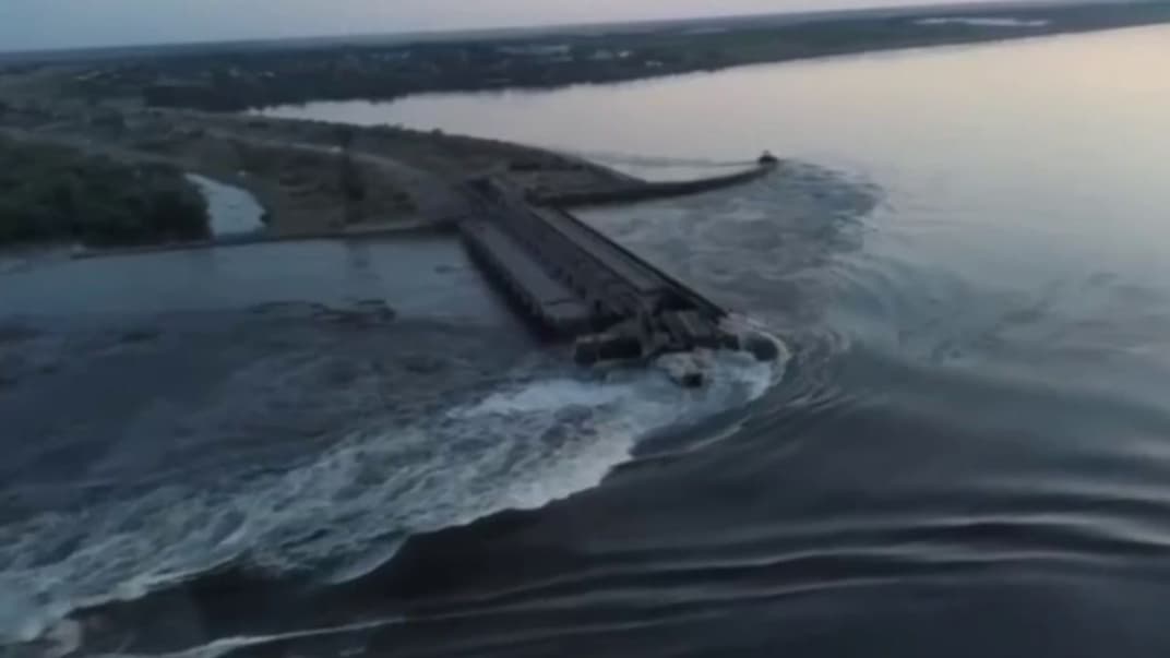 СБУ возбудила дело по подрыву Каховской ГЭС. Оккупанты обвиняют Украину