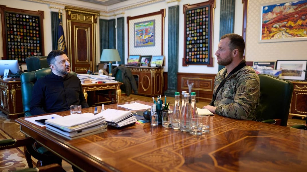 Президент Володимир Зеленський начальником Центру спецоперацій «А» Служби безпеки України Євгенієм Хмарою