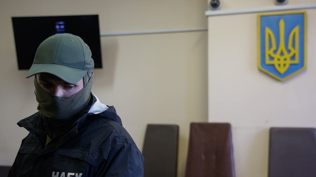 Раджу не викидати картонки з посилок