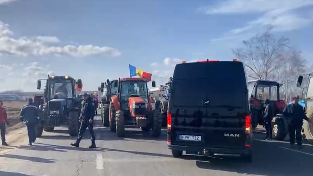 Молдовські фермери заблокували пункт пропуску на румунському кордоні, 12 лютого 2024 року