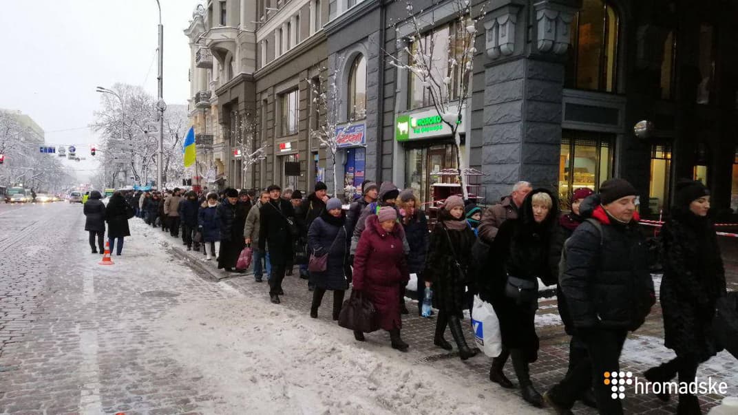 Об’єднавчий собор для помісної церкви: у Києві на Софійську площу прибули тисячі людей