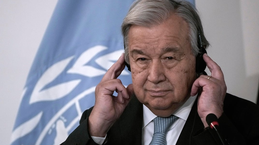 Иллюстративная фотография. Генеральный секретарь ООН Антониу Гуттереш слушает пресс-конференцию с министром иностранных дел Египта Самехом Шукри, 24 марта 2024 года