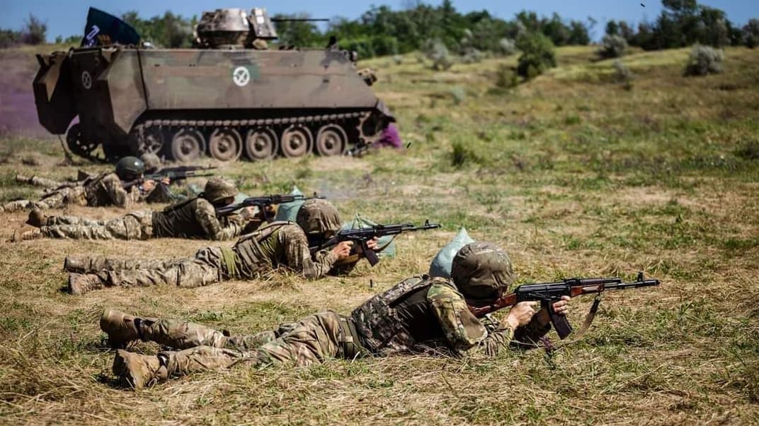 Украинские военные и техника. Иллюстративное фото