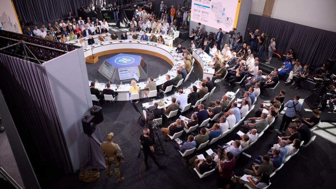 Конгресс местных и региональных властей в Ивано-Франковске под председательством президента Владимира Зеленского