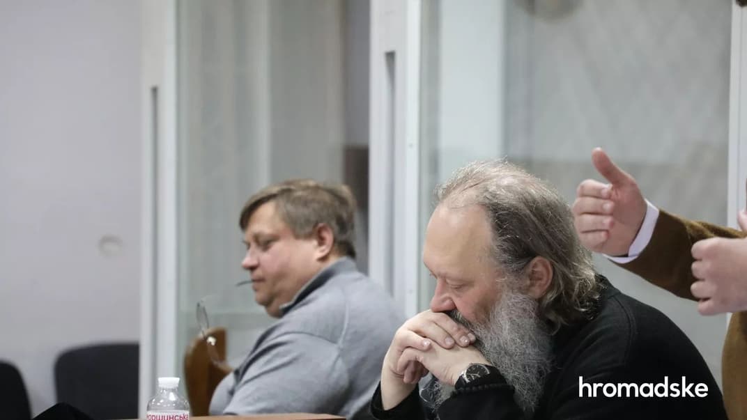 Митрополит Павло (Лебідь) на судовому засіданні в Шевченківському райсуді Києва, 1 квітня 2023 року
