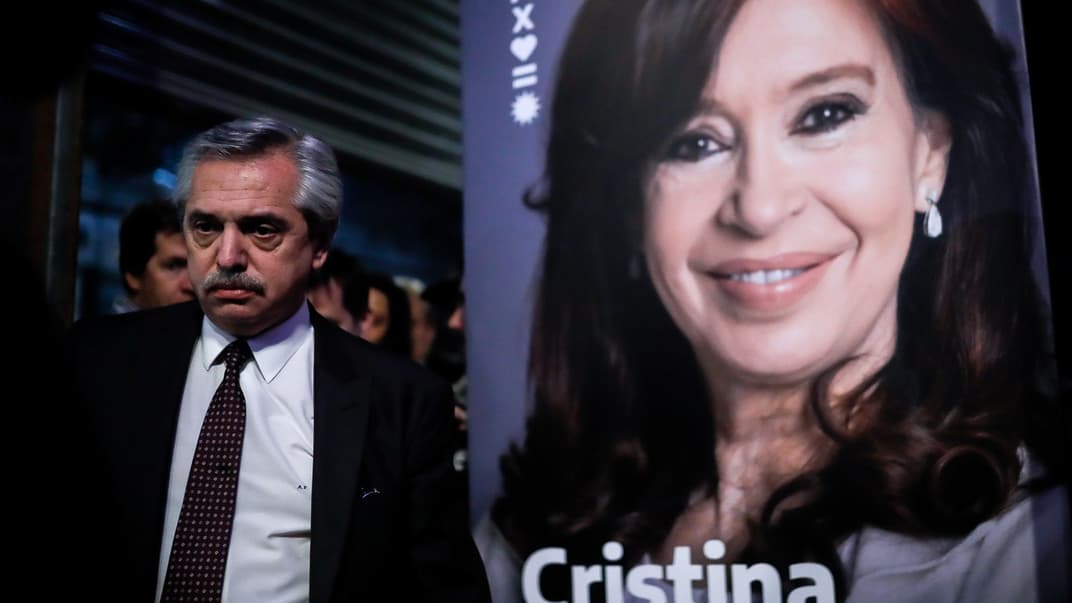 Во время праймериз действующий президент Аргентины Маурисио Макри проиграл Альберто Фернандесу и его напарницы Кристины Киршнер, Аргентина 5 августа 2019