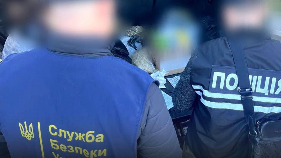 Разоблачение на взятке чиновника медучреждения во Львовской области