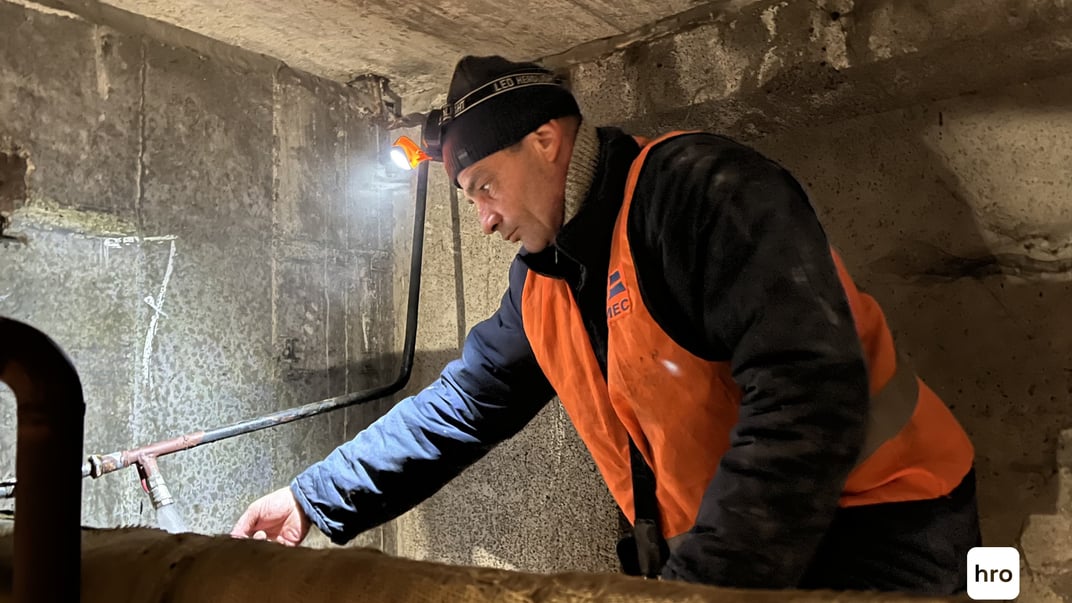 «Зараз головне — запустити людям тепло» — залізничник-штукатур Олександр. Київ