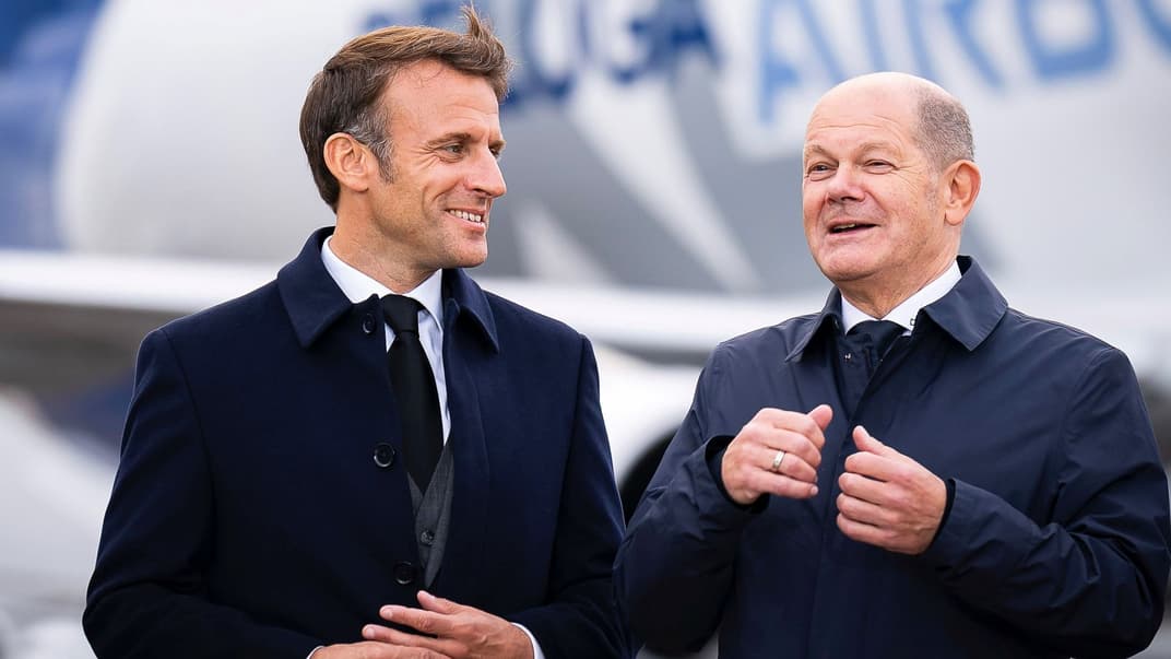 Эмманюэль Макрон и Олаф Шольц