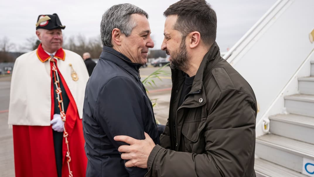 Министр иностранных дел Швейцарии Игнацио Кассис и президент Украины Владимир Зеленский в Швейцарии, 15 января 2024 года