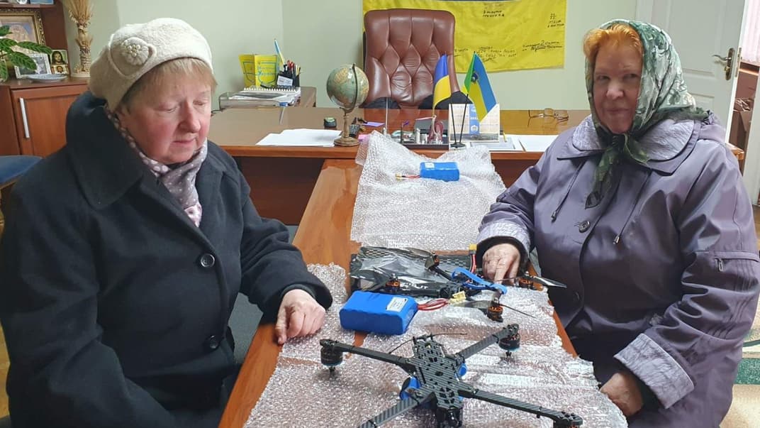 Пенсионерки, купившие дроны-камикадзе для ВСУ