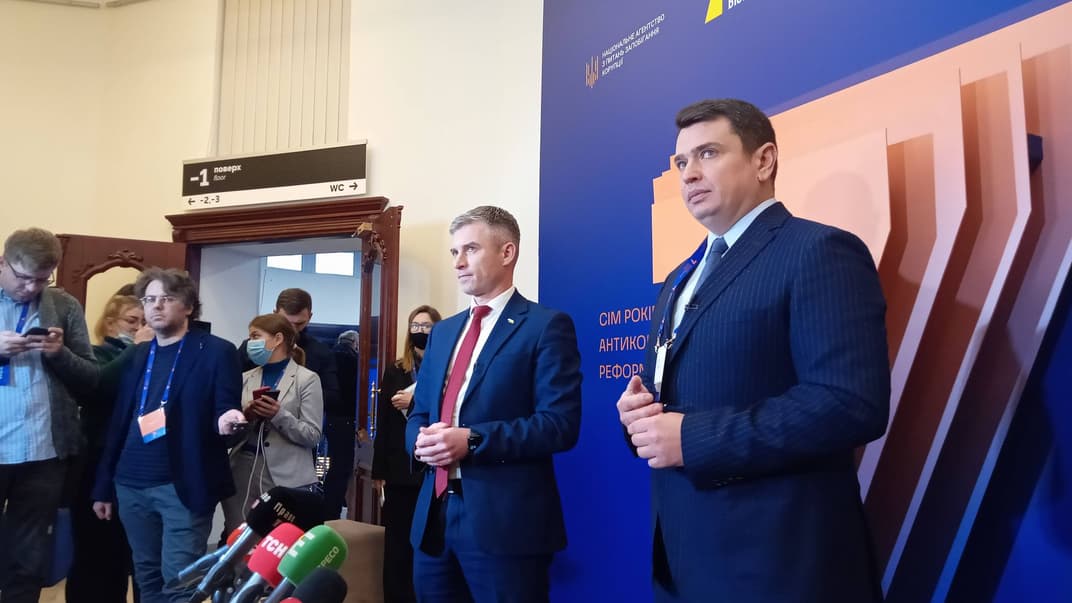 Голова НАБУ Артем Ситник та керівник НАЗК Олександр Новіков коментують затягування конкурсу на призначення очільника САП та анонсовані санкції США щодо українців, Київ, 9 грудня 2021 року