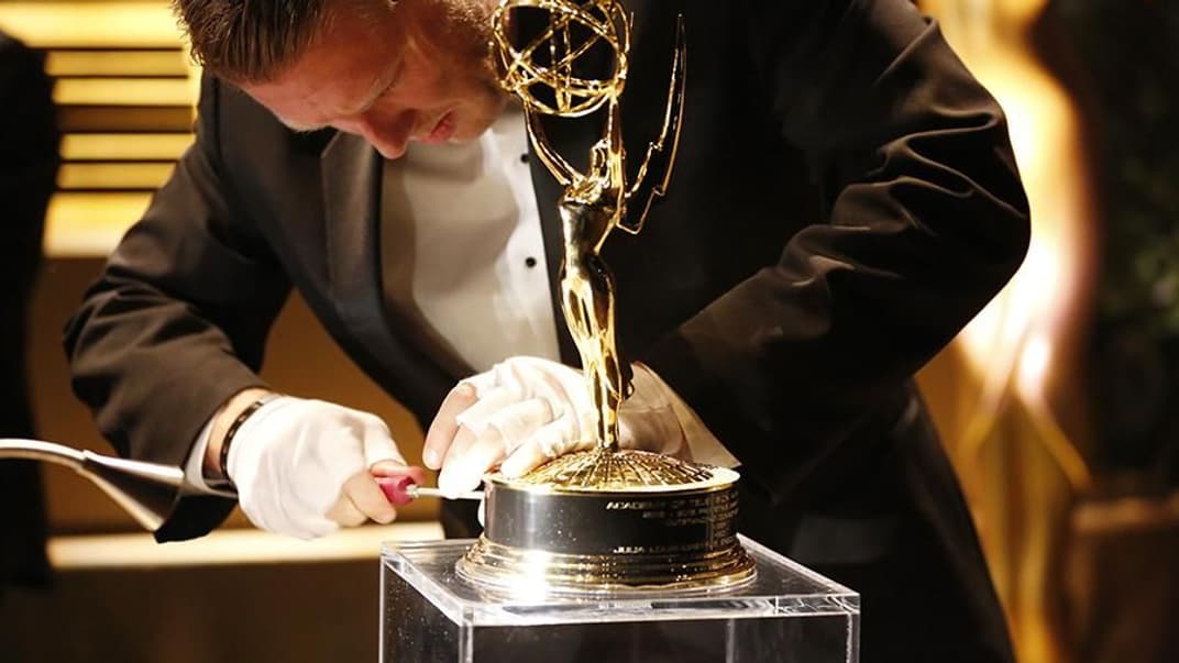 Гравірування статуетки «Еммі». Ілюстративне фото