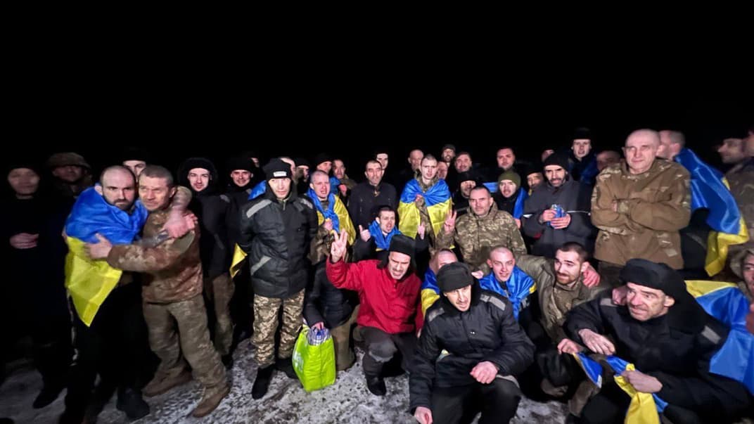 Украинцы, возвращенные домой из российского плена, 3 января 2024 года