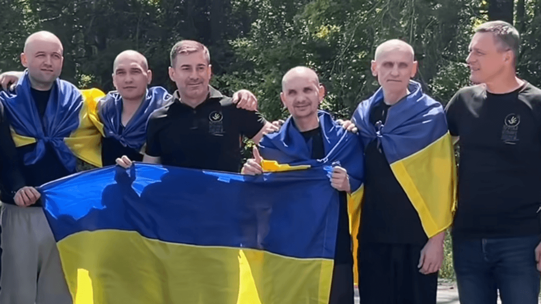 Цивільні, повернуті в Україну Цивільні, повернуті в Україну