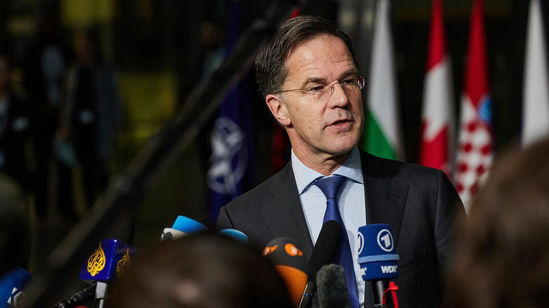 Марк Рютте Марк Рютте на зустрічі міністрів НАТО