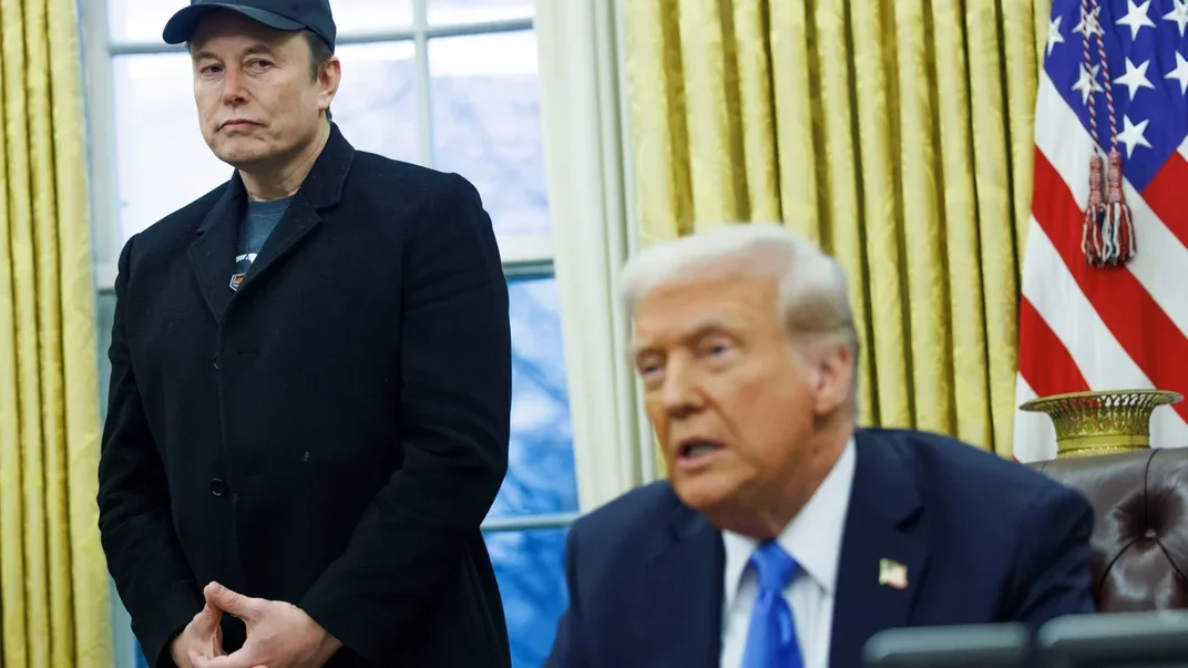 Президент США Дональд Трамп та американський мільярдер Ілон Маск в Овальному кабінеті, 11 лютого 2025 року