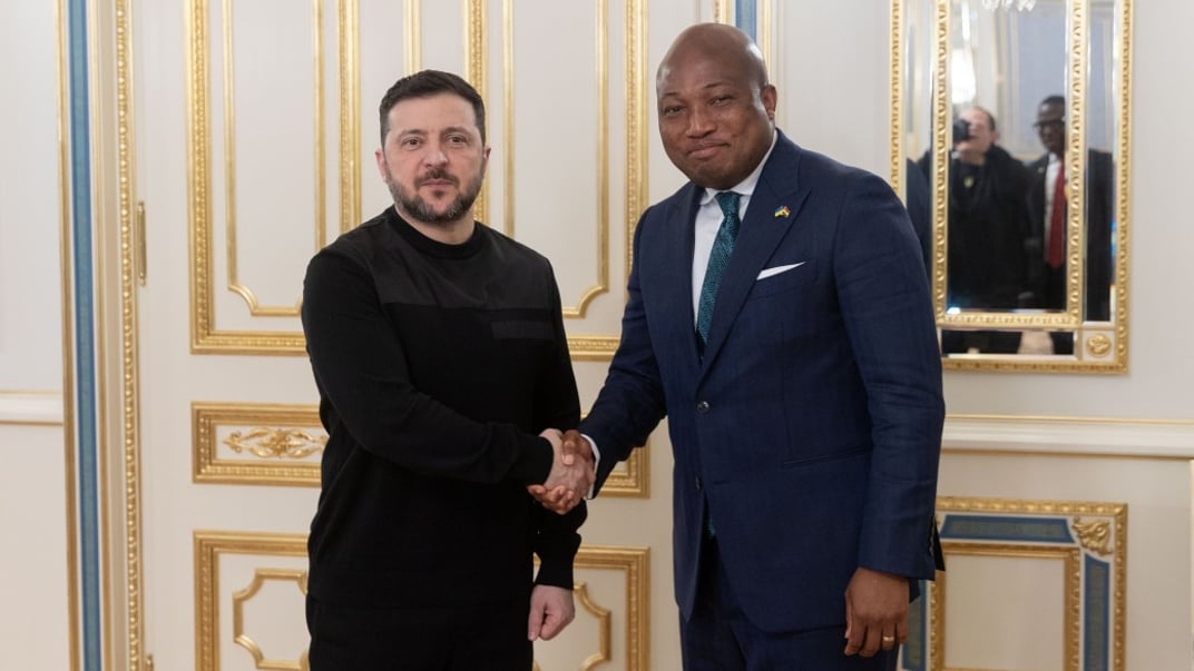 Президент Укра\ни Володимир Зеленський та міністр закордонних справ Гани Самуель Аблаква
