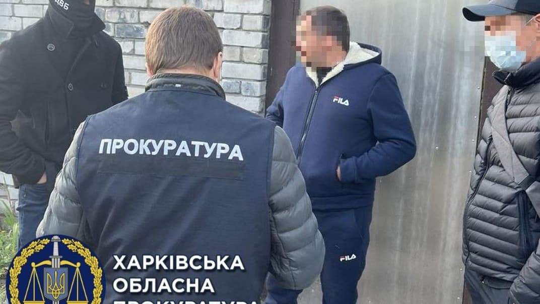 Двом патрульним поліцейським Харківської області повідомили про підозру за фактом одержання неправомірної вигоди, поєднаного з вимаганням