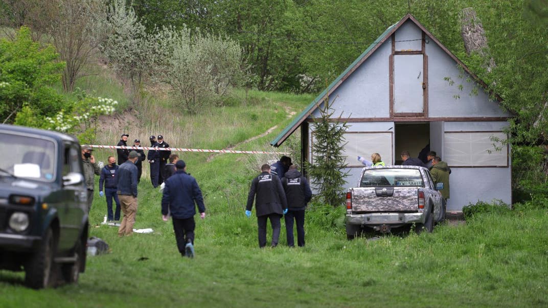 Слідчі дії на місці злочину недалеко від села Новоселиця у Житомирській області, 22 травня 2020 року