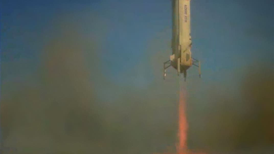 Компания Джеффа Безоса успешно запустила ракету с системой точного приземления на Луну, разработанной NASA