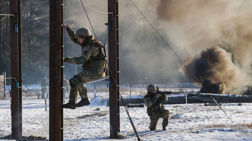 Усиленная подготовка в учебном центре «Десна» — воинской части Вооруженных сил Украины в связи с объявлением военного положения, Черниговская область, 28 ноября 2018 года