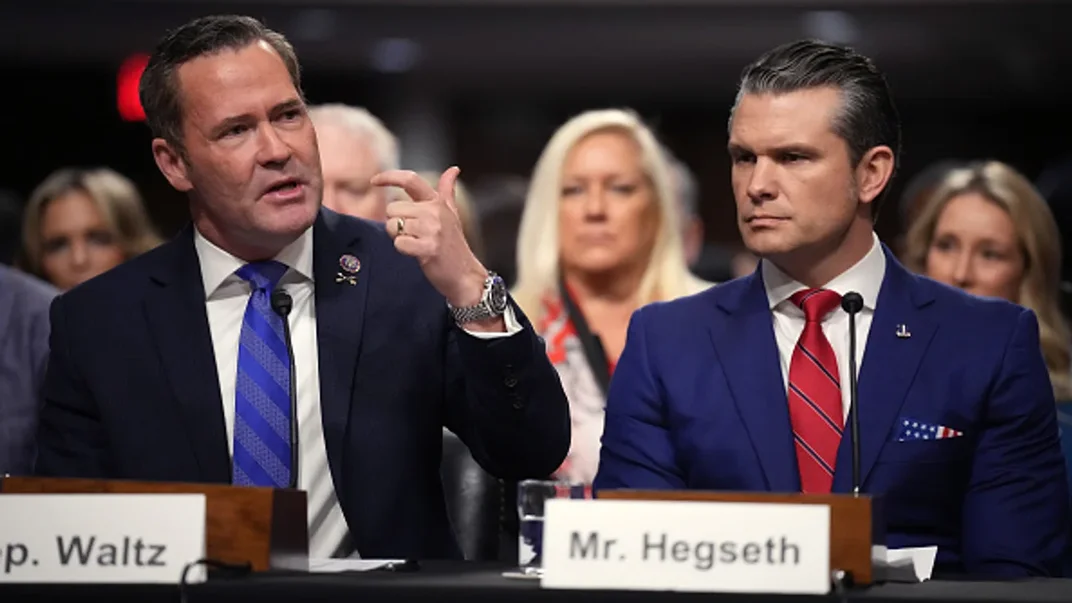 Міністр оборони США Піт Гегсет та радник президента США з національної безпеки Майк Волц