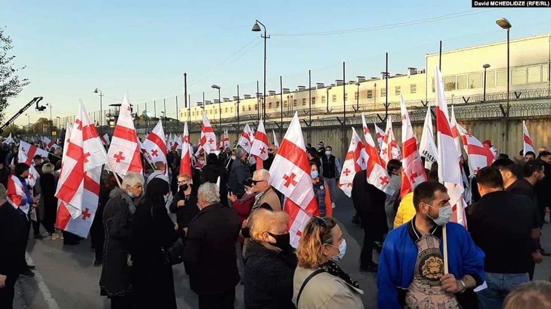 Акция протеста в поддержку бывшего президента Грузии Михеила Саакашвили, Рустави, Грузия, 6 ноября 2021 года