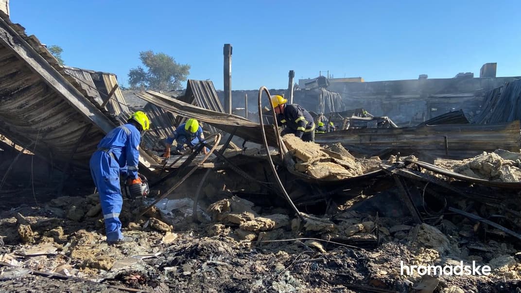 Наслідки ракетного удару по ТЦ у Кременчуку, 28 червня 2022 року