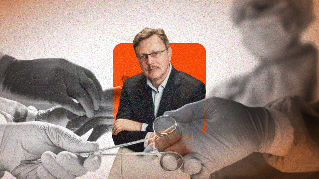 Хірург Дмитро Слоссер, який має 27 років досвіду в естетичній та реконструктивній медицині