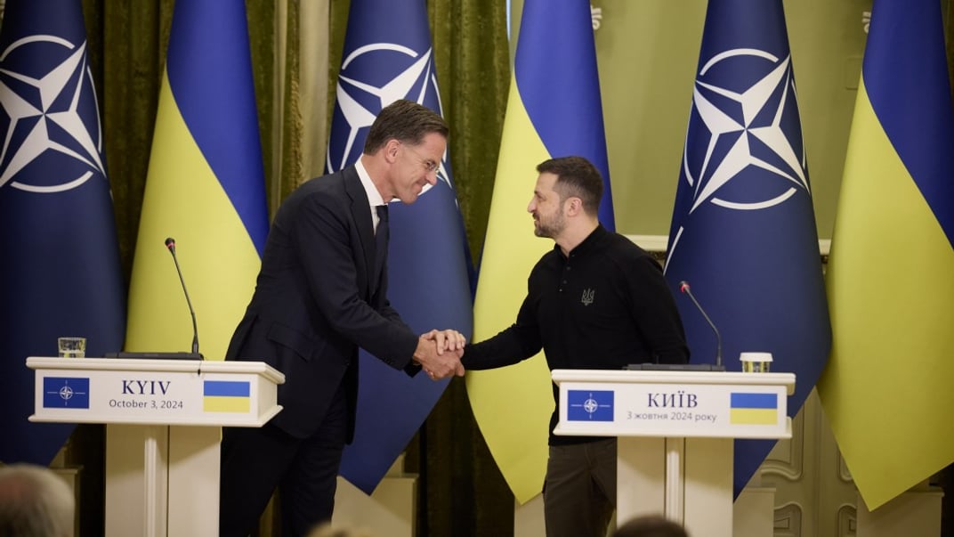 Президент Володимир Зеленський з генеральним секретарем НАТО Марком Рютте