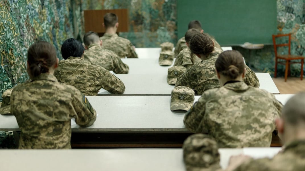 Ілюстративне фото. Студенти Кафедри військової підготовки спеціалістів Держспецтрансслужби УДУНТ