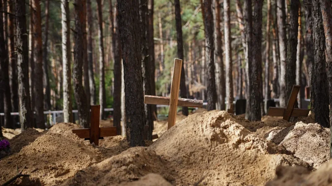 Місце масового поховання в Ізюмі