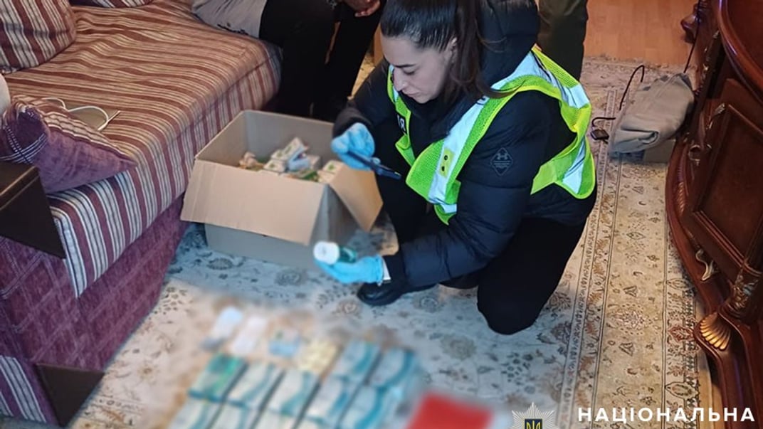 В Украине разоблачили продажу диетических добавок для похудения, которые содержат в себе психотропное вещество