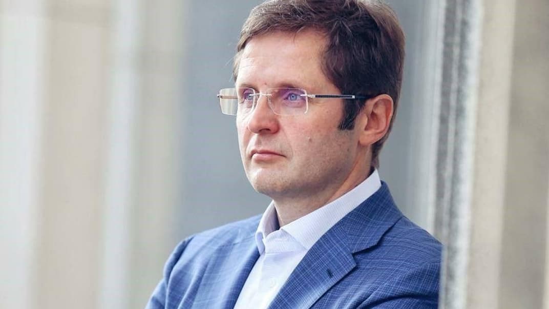Facebook / Народный депутат Украины Андрей Холодов