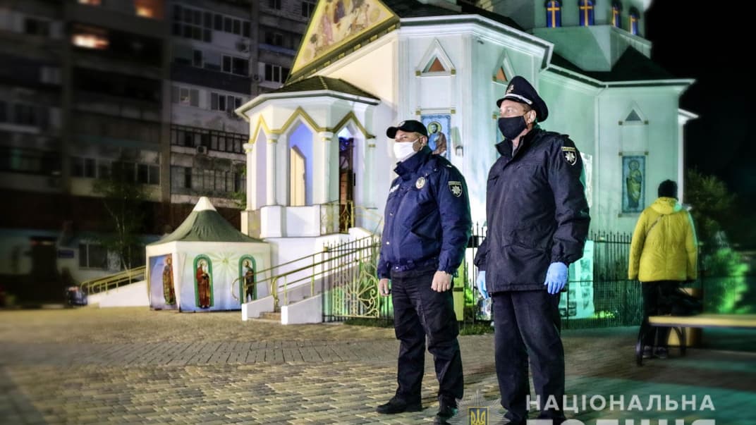 В МВС назвали кількість порушень у храмах у Великодню ніч