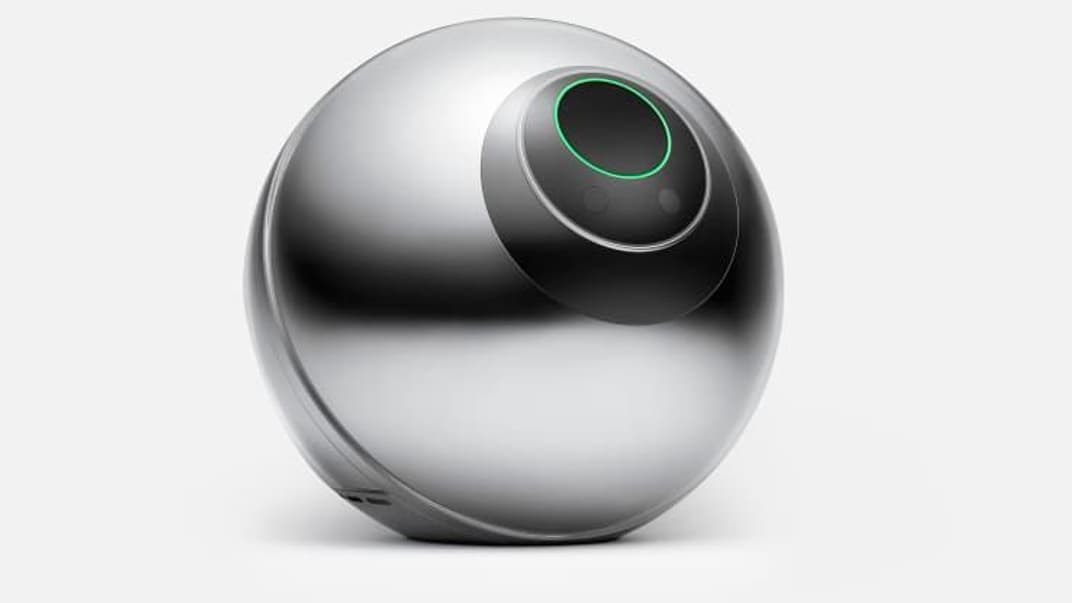 Сферичний пристрій Worldcoin, який сканує сітківку ока й на основі цієї інформації надає користувачу безоплатно криптовалюту Ethereum