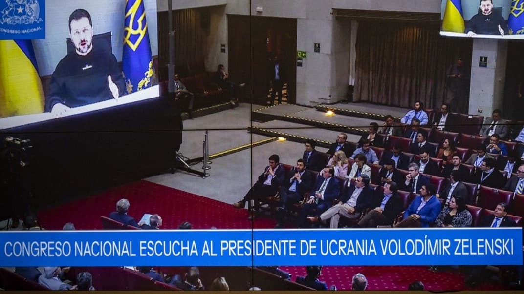 Президент України Володимир Зеленський виступає в онлайн-режимі перед парламентом Чилі