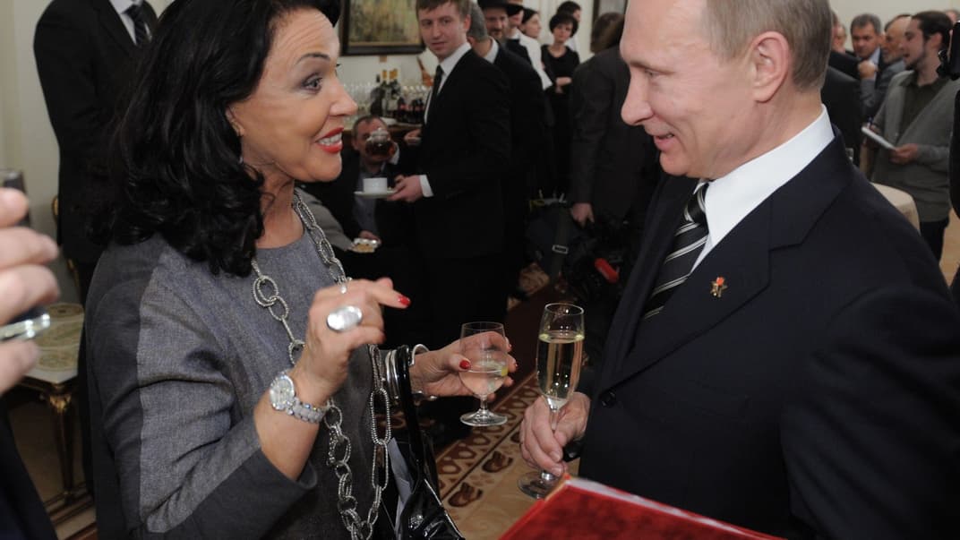 російська співачка Надія Бабкіна та президент рф володимир путін, 2012 рік