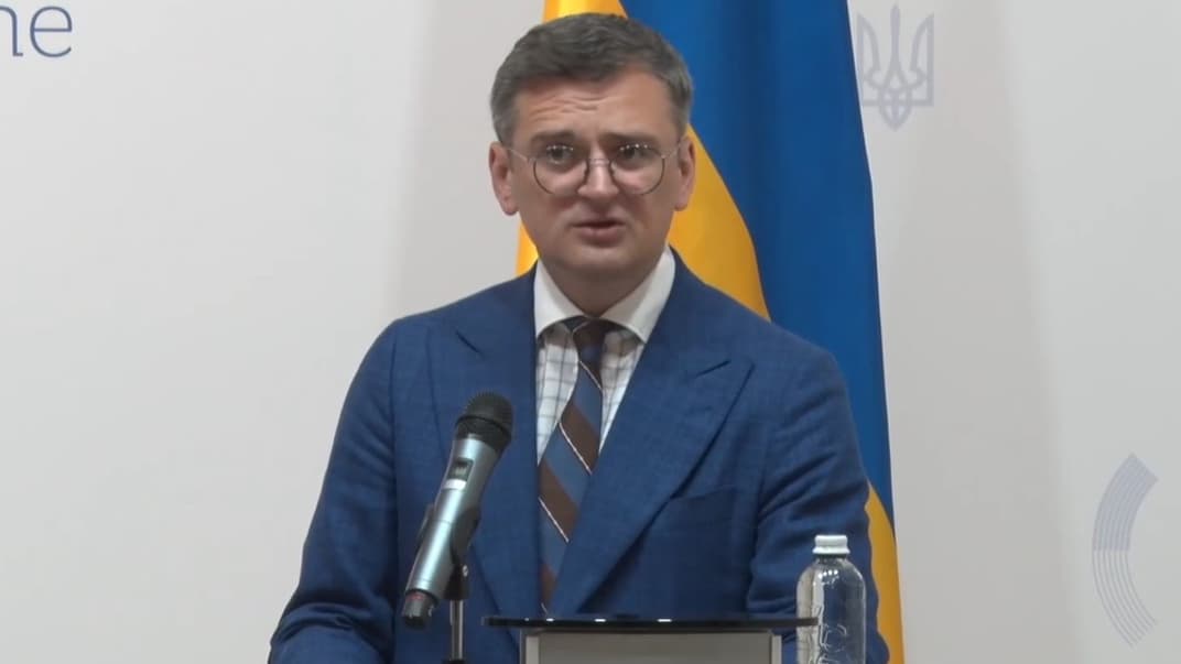 Дмитрий Кулеба во время пресс-конференции с Маргусом Цахкной