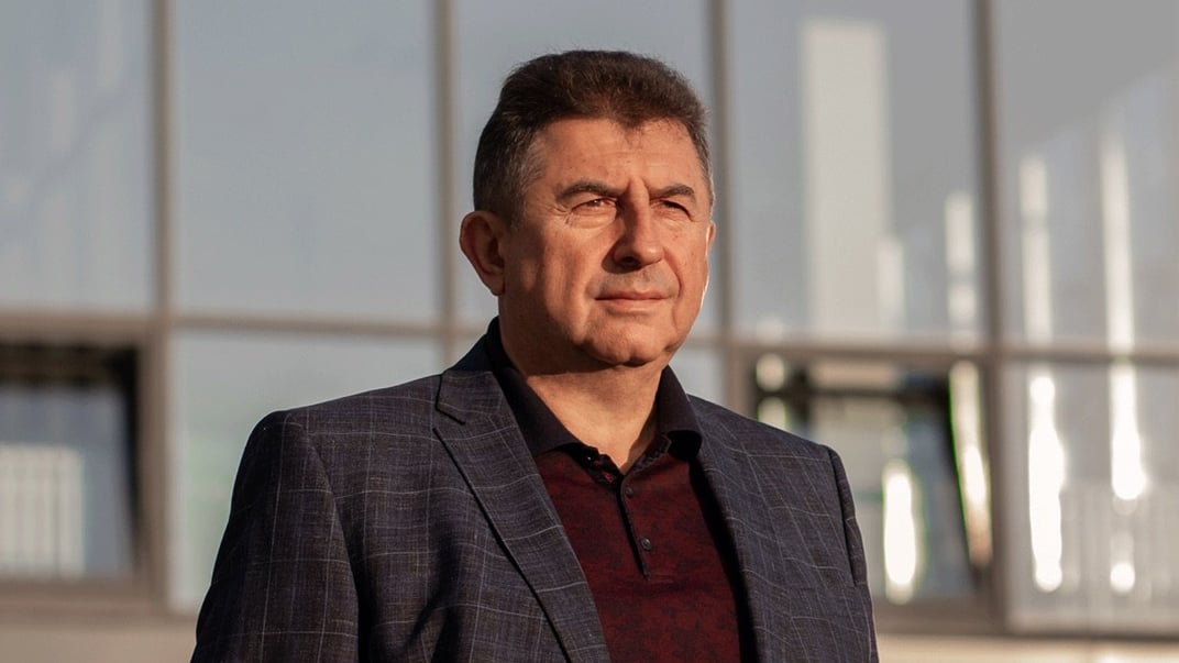 Олександр Удовіченко, з мікрофона якого пролунала фраза «Вітя, наливай» Олександр Удовіченко, з мікрофона якого пролунала фраза «Вітя, наливай»